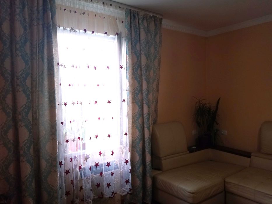 Продаж 2 кім. квартири з мансардою у с. Зимна Вода