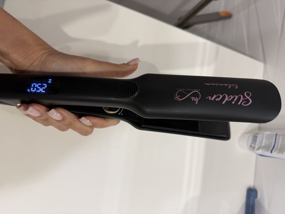 праска для випрямлення та модифікації волосся Slider Titanium від бренду Brs