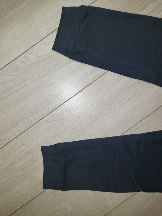 Костюм спортивный джогеры и худи велюровый Reebok  подростковый