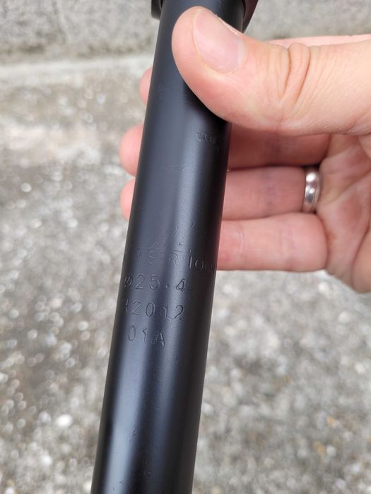 BMX Saddle Post with Pivotal Mount515266466263214081