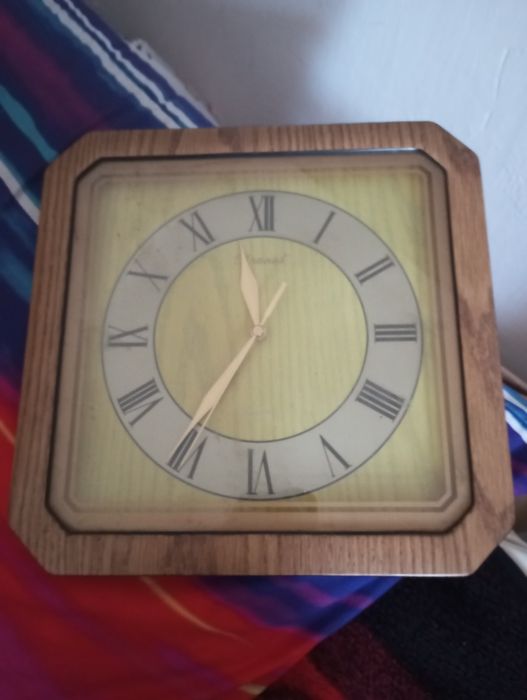 продам настение часи