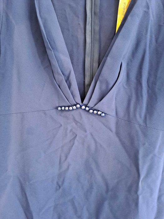 Sukienka z perełkami