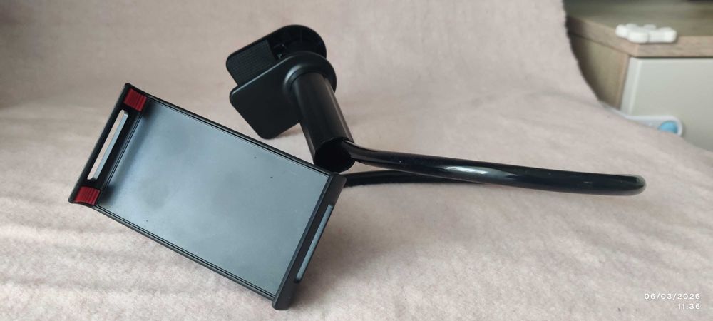 Uchwyt na telefon jak ścisk stolarski do Jelcza