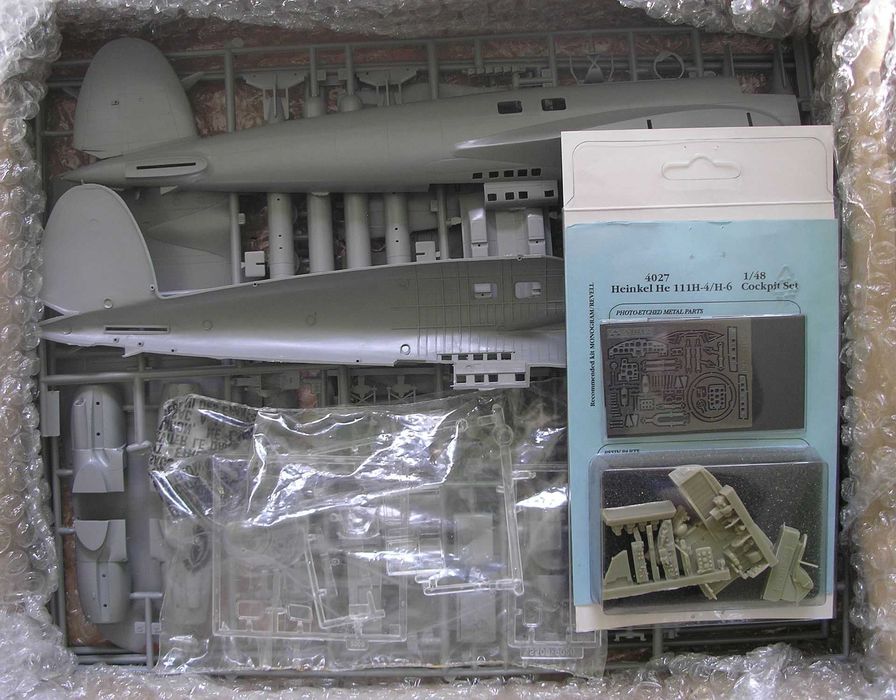 Heinkel He 111 - MONOGRAM (Revell) - 1:48 - plus Aires