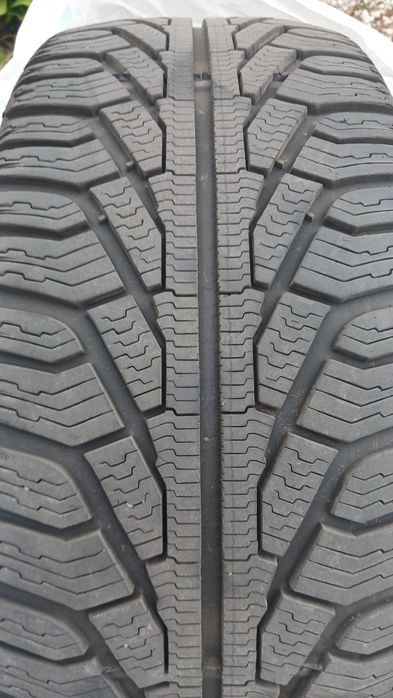 Opony zimowe  225/45r17