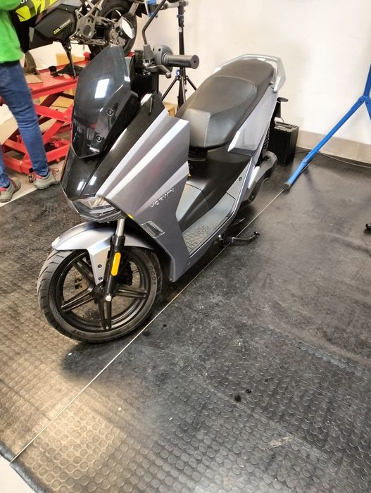 Horwin SK3 125CC com duas baterias