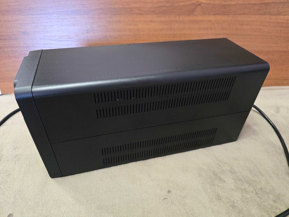 ИБП APC Easy UPS 1200VA Schuko (650 Ватт)