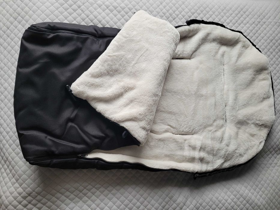 Śpiworek do wózka i sanek