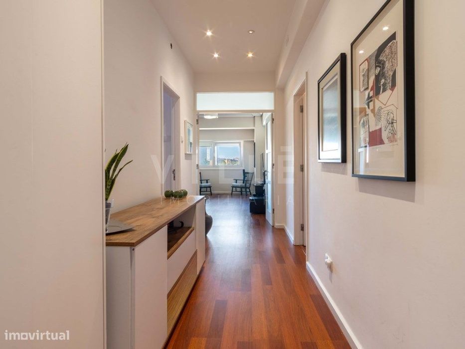 Apartamento T4+1 | Condomínio Fechado | Campo Alegre | Porto