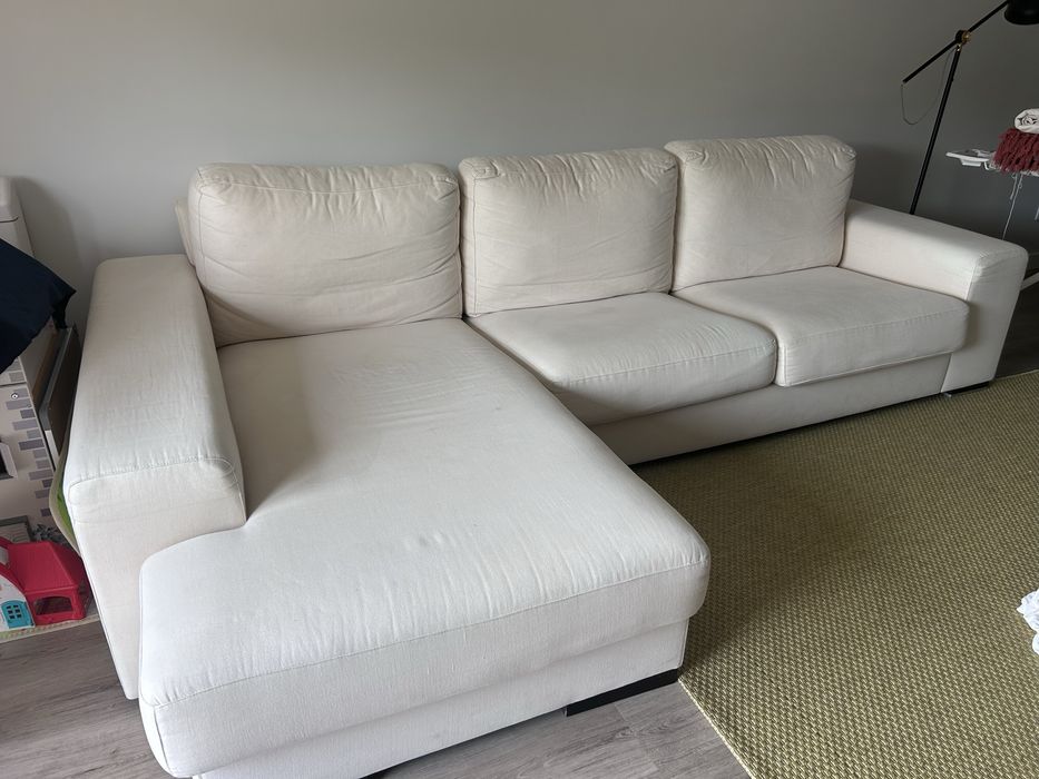 Sofá com chaise long