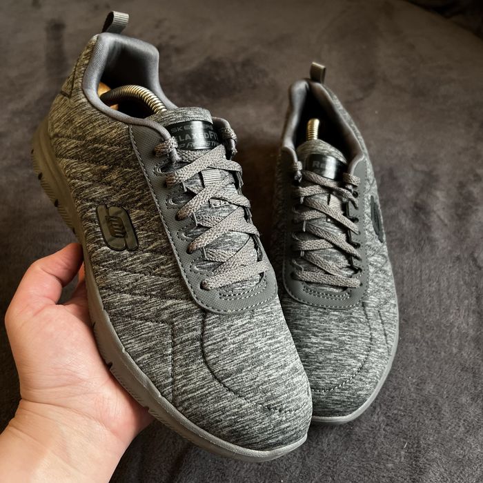 Жіночі кросівки Skechers RelaxedFit slip resistant. P. 38. Ідеал!!