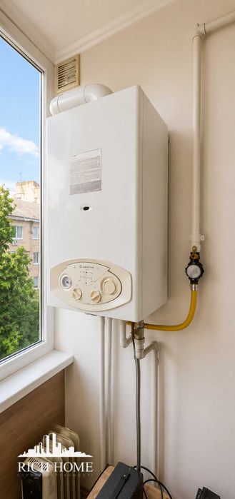 вул. Пономарьова 2/2. Продаж 2к квартири в цегляному  будинку з автономним опаленням