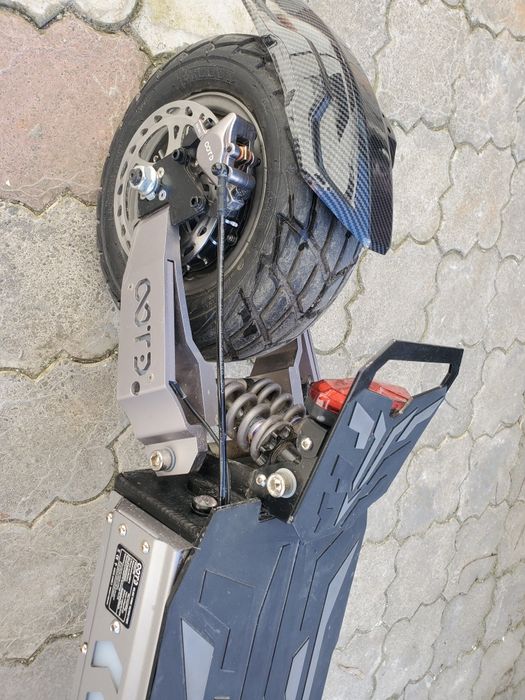 Электросамокат OOTD T90 Carbon