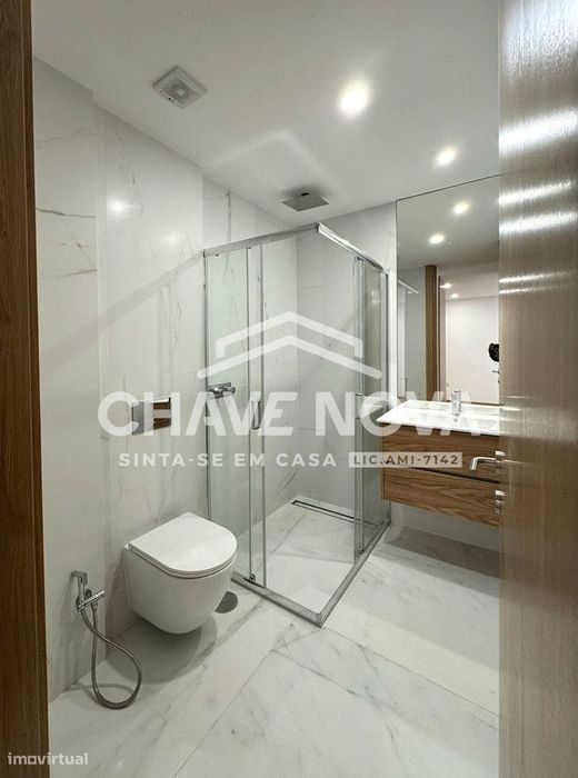 T2 Novo C/2 lugares de garagem no Porto (Bessa)