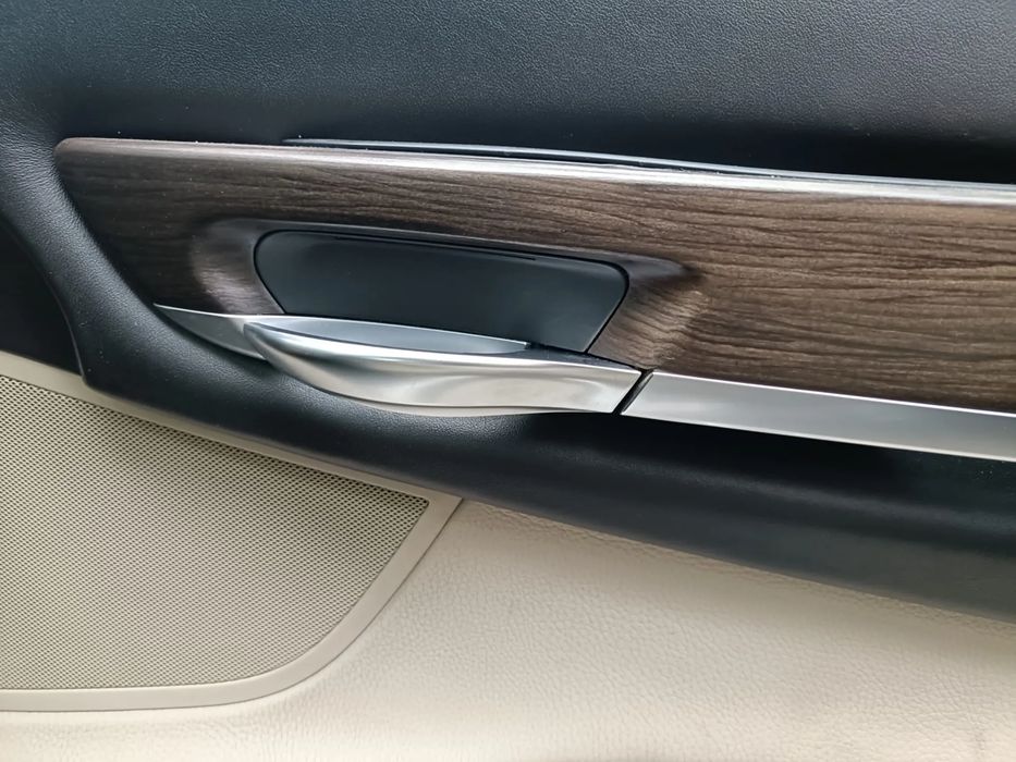 Puxador interior porta frente direito BMW 7 (F01, F02, F03, F04)