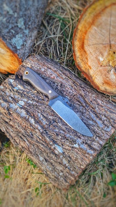 Nóż Bushcraft  model Lesok