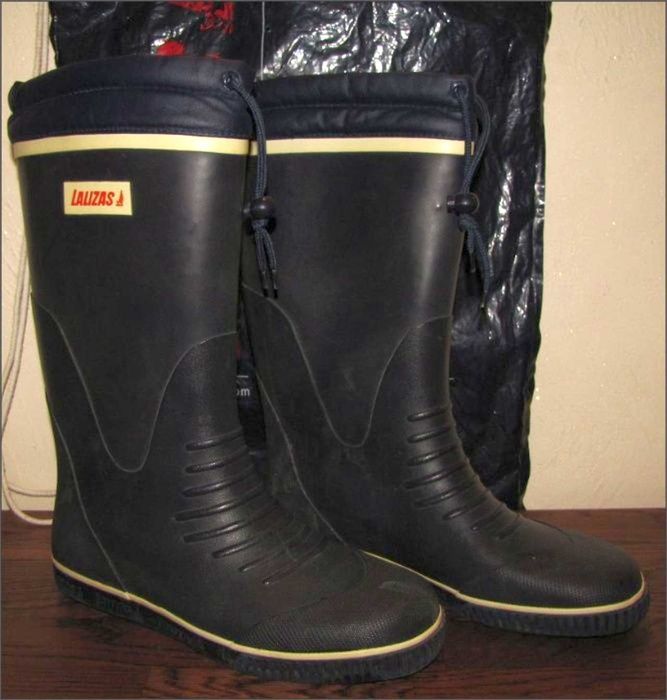 Яхтенные резиновые сапоги Lalizas, высокие с завязками, размер 42-43.