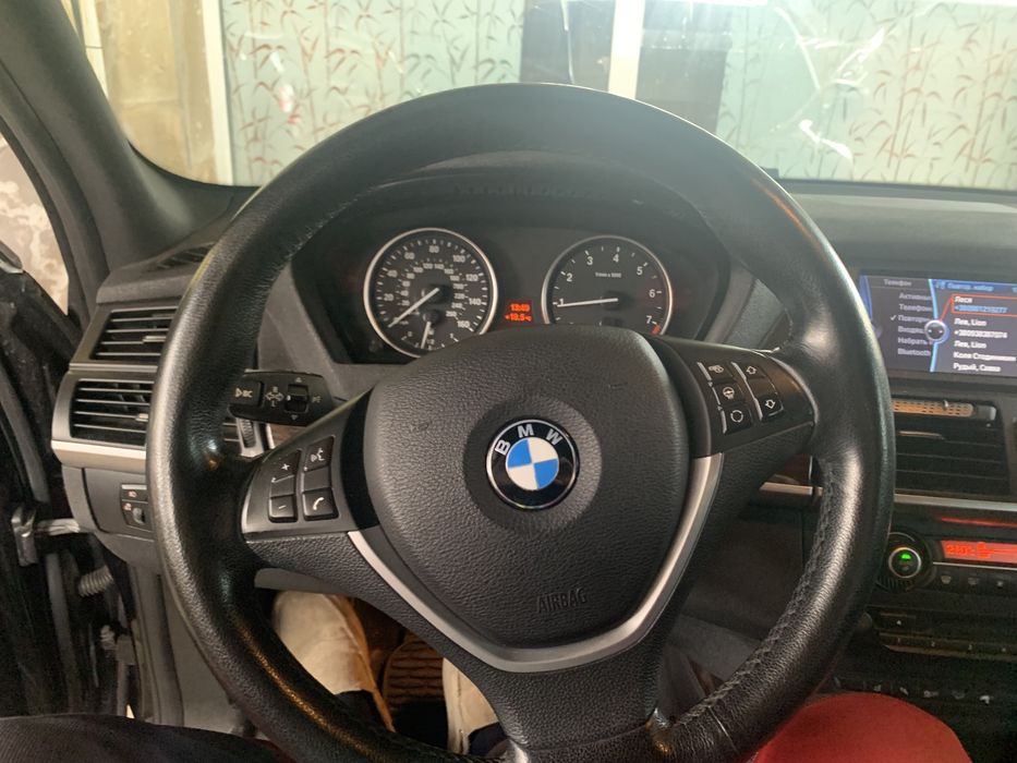 BMW X5 X DRIVE БМВ Х5 2011 пробег нового дв. 64.000км