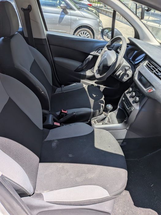 Citroen comercial C3 matricula 11-MC-50 Gasóleo
