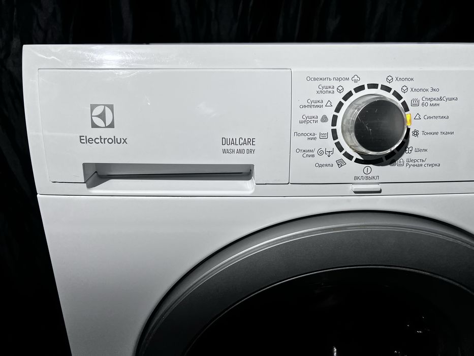 8+4 кг 1600 об с сушкой инверторная стиральная машина ELECTROLUX. Доставка бесплатно