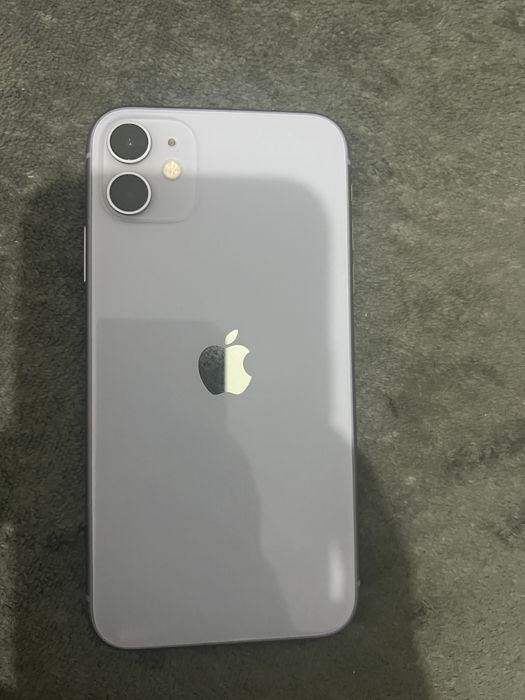 iPhone 11 excelente estado