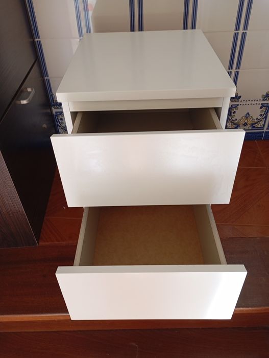 Mesa de cabeceira