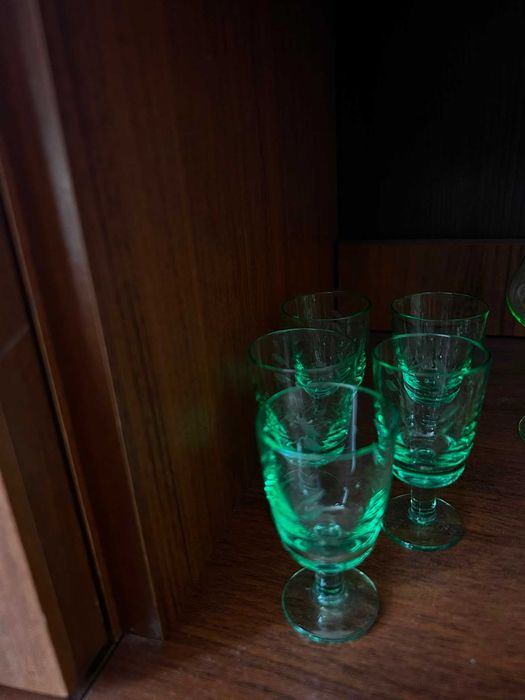 Kieliszki zielone PRL listki gałązki retro vintage 5 szt