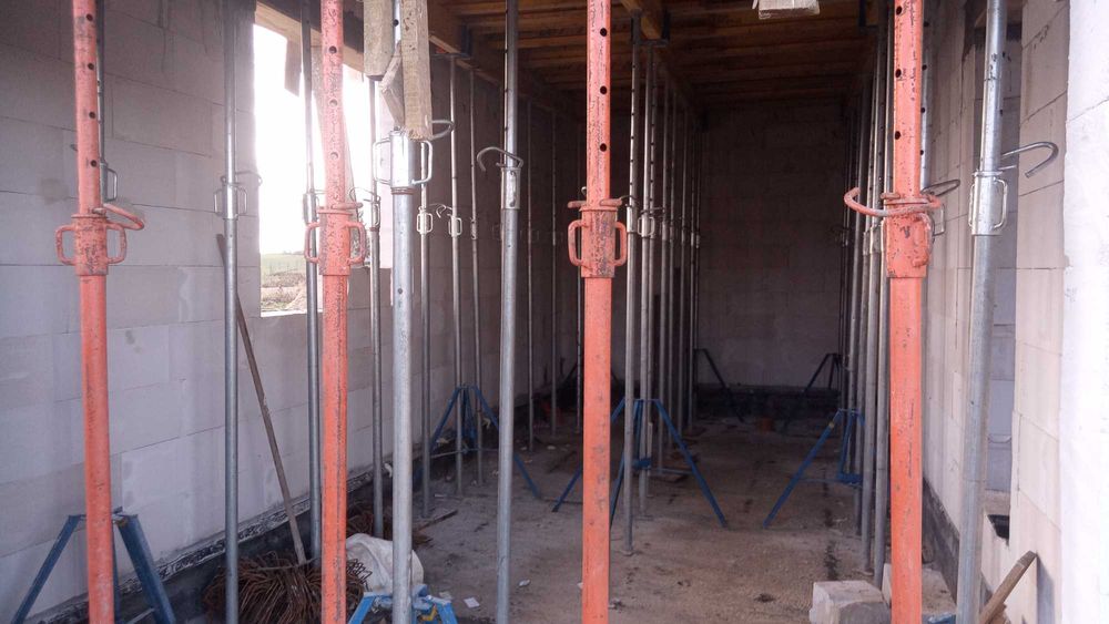 Szalunek stropowy  wynajem stemple podpory dźwigary