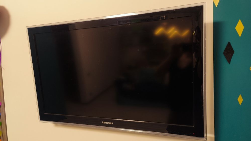 Телевізор Samsung LE-40D550