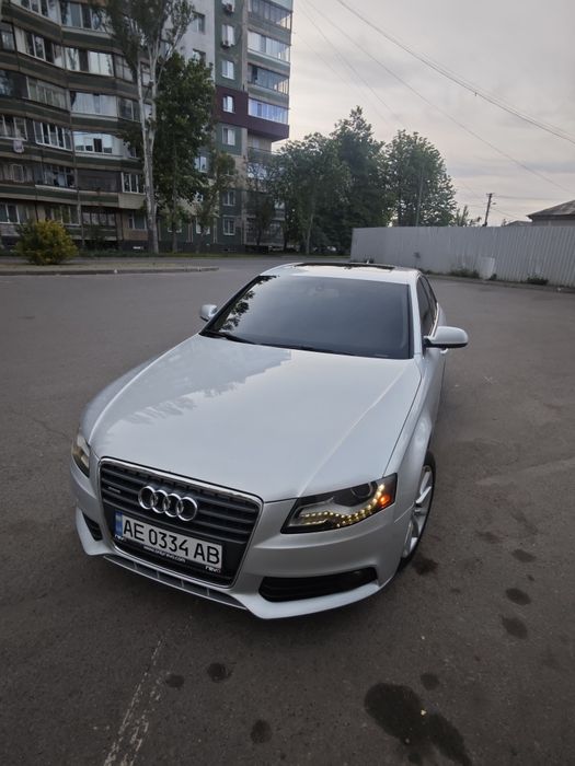 Продам Audi A4 b8