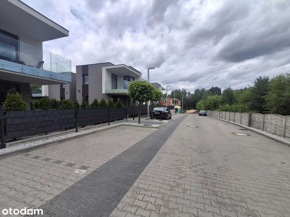 Gotowe do zamieszkania I Miejsce Postojowe I Taras