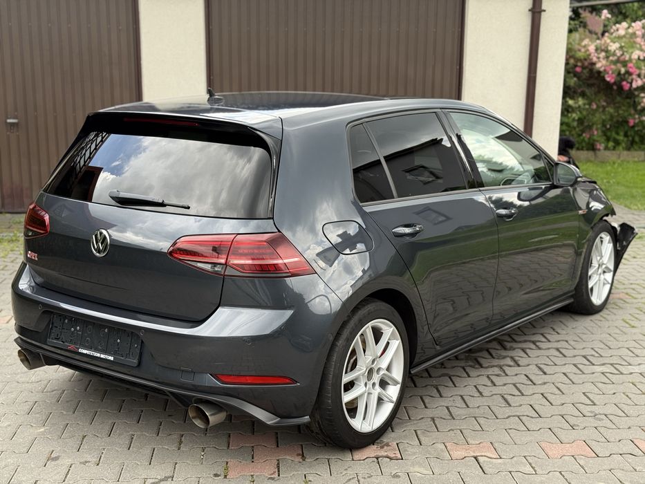 Volkswagen Golf GTI VII 7.5 Performance Uszkodzony