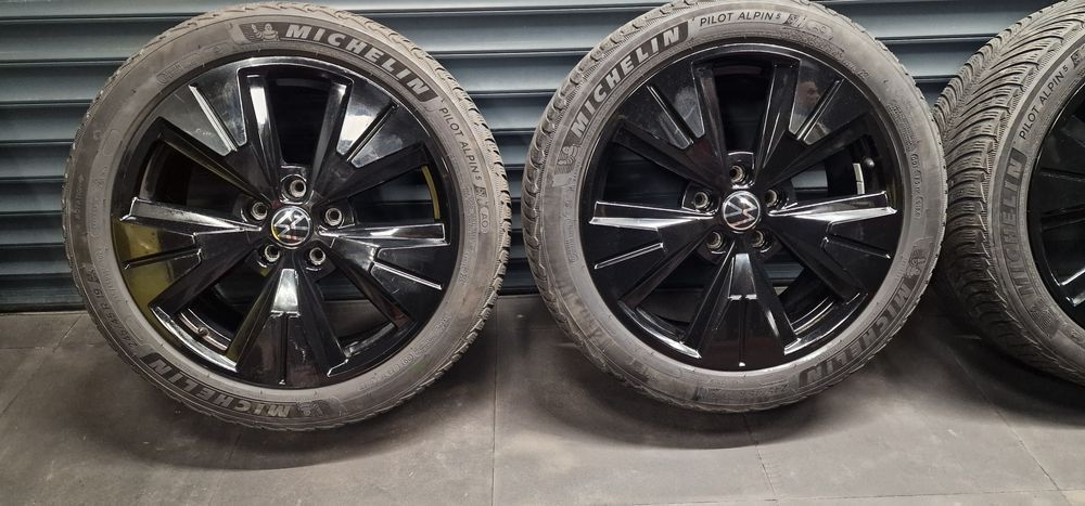 Koła oryginalne VW R-Line T5 T6 MULTIVAN MAN TGE R19
