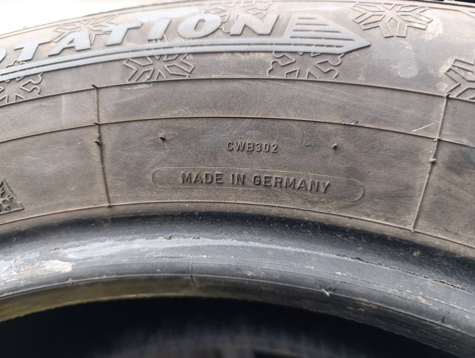 Зимові шини Dunlop 215/60 R16 резина Р16