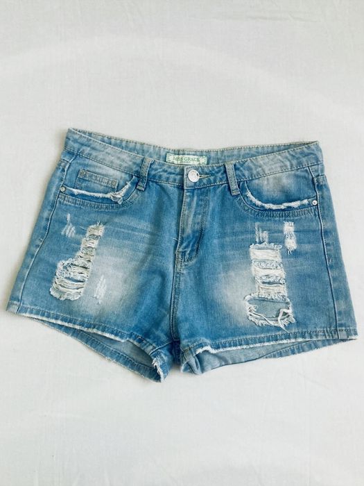 Jeansowe szorty damskie z przetarciami, jasny denim, rozm. M/L