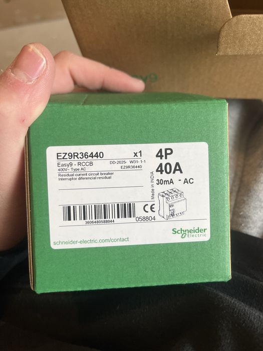 wyłącznik różnicowoprądowy Schneider