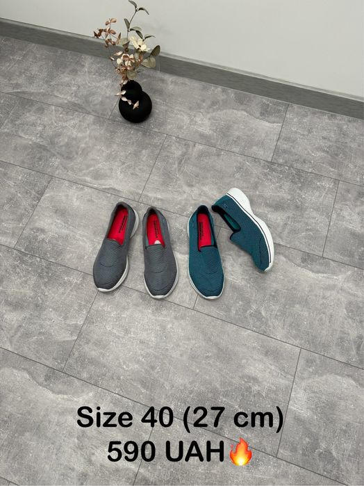 Сліпони Skechers 40 (27 cm)