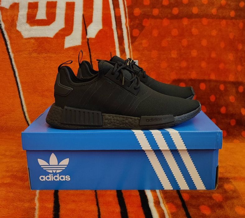 Оригінал. Кросівки Adidas NMD_R1 Boost Triple Black