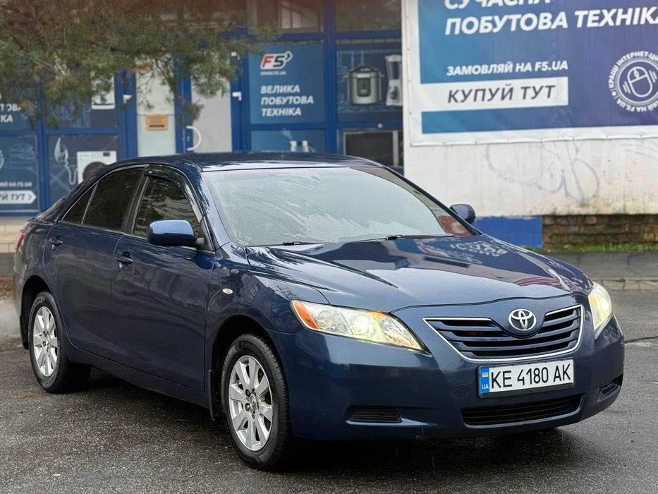 Toyota Camry 2.4 г.б автомат