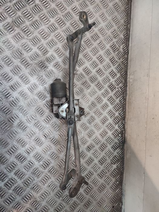 Audi A4 B6 B7 silniczek mechanizm wycieraczek przód przedni