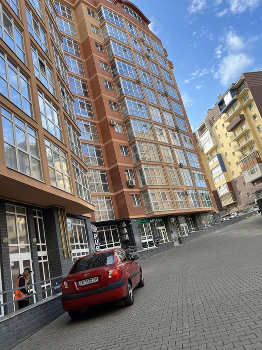 Кабінет з панорамним вікном 30м2
