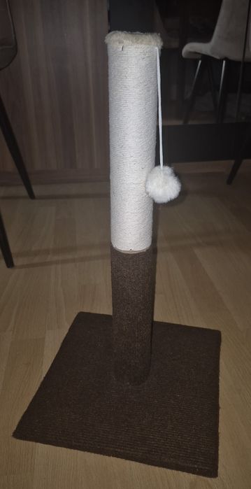 Drapak słupek dla kota
