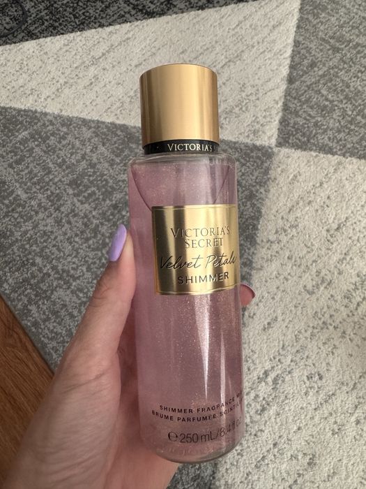 Mgielka do ciala velvet petals victoria’s secret