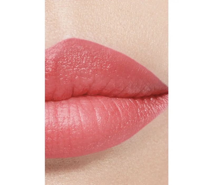 Помада Chanel Allure Velvet 07