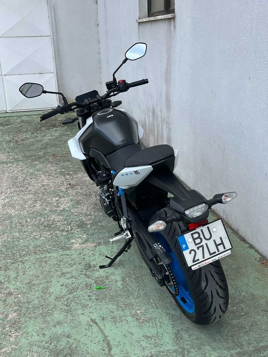 Suzuki GSX-8S (5.080 km) – Como Nova