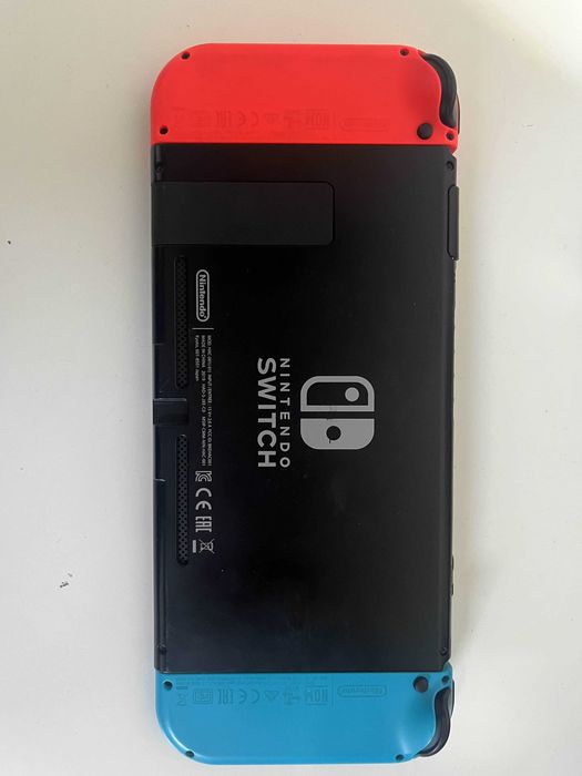 Zestaw Nintendo Switch V2 + karty microsd + pad + dodatki