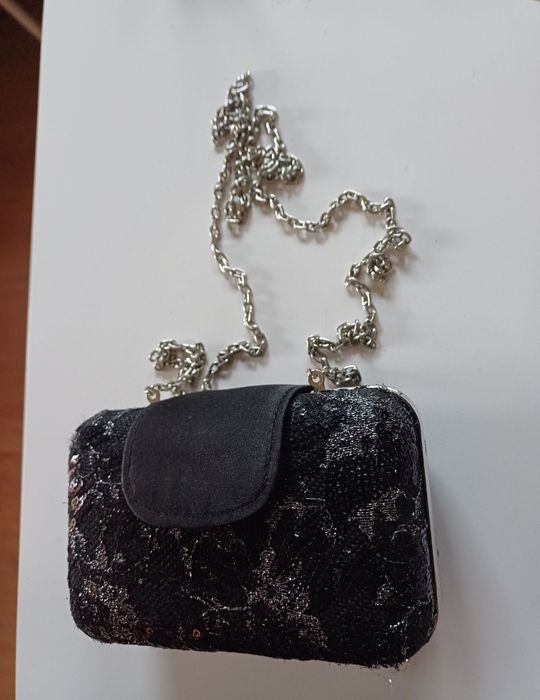 Torebka PAULA SOLER wizytowa na lancuszku