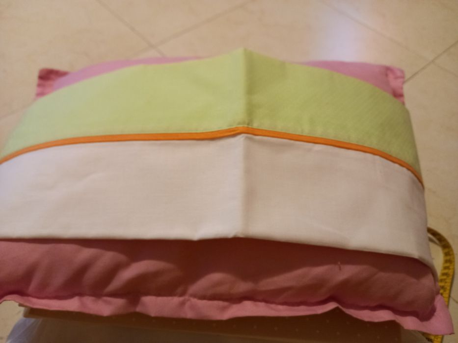 Lençóis e fronhas para cama criança