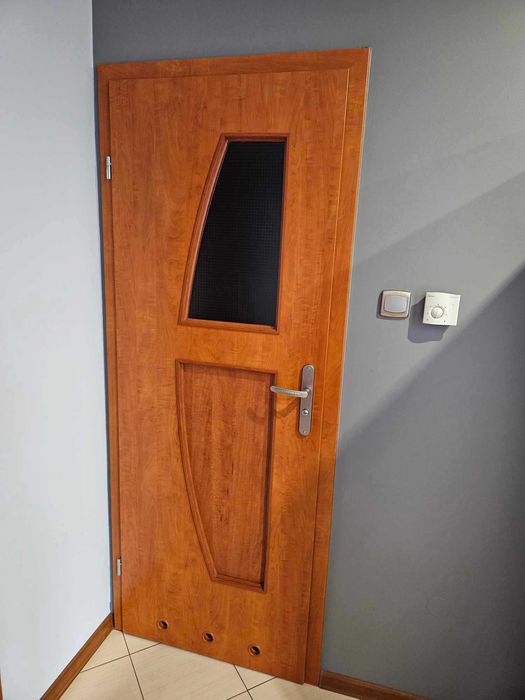 Drzwi wewnętrzne używane po demontażu, kolor calvados, 80