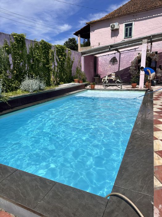 Limpeza e manutenção de piscinas